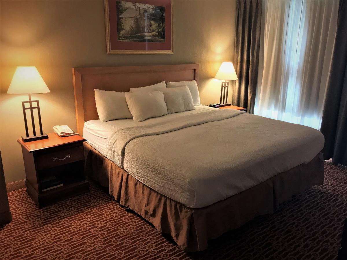 Host Inn An All Suites Hotel Wilkes-Barre Bagian luar foto